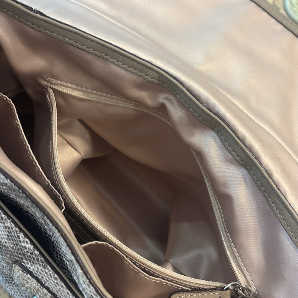 New Coach Pattern Women's Bag - Picture 9 of 13